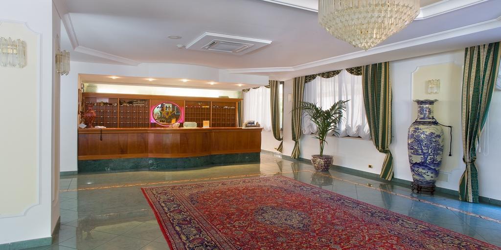 Valdenza Hotel Campegine Buitenkant foto